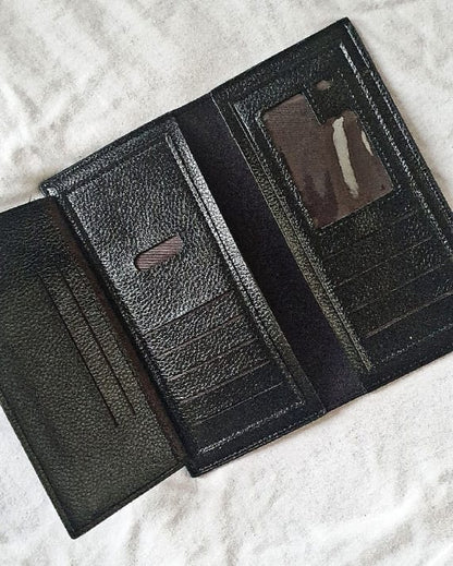 Refined Carry – Premium Multi-Compartment Unisex Wallet